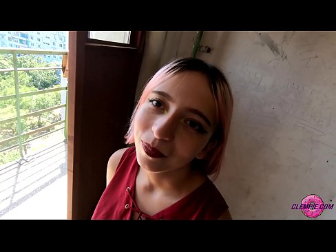 ❤️ Študentka zmyselne fajčí cudzinca vo vnútrozemí - strieka mu na tvár ❤️  Sex na sk.https-tubsexer.ru ☑